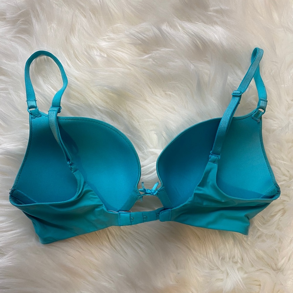 Victoria’s Secret Push Up Bra - Picture 2 of 3